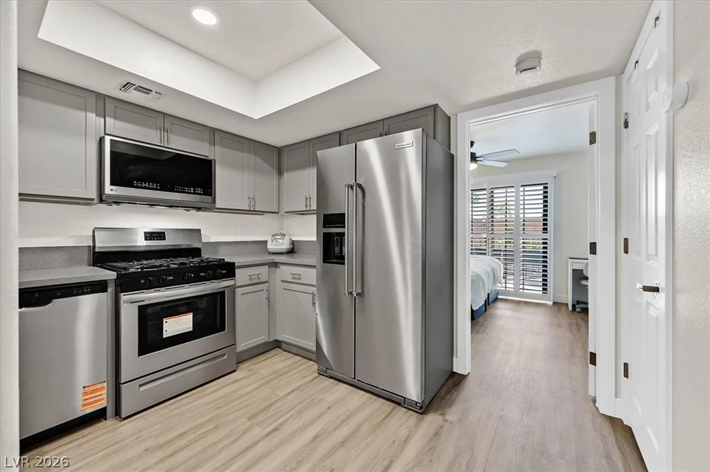 2851 Valley View, Las Vegas, NV 89102