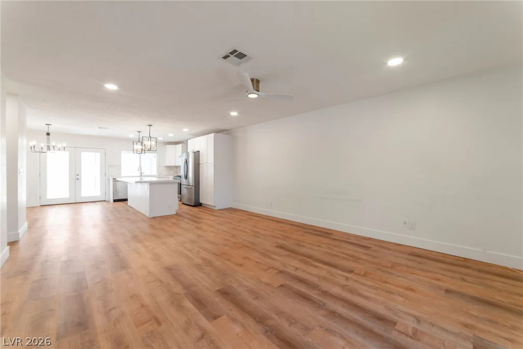 640 Summerland, Henderson, NV 89002