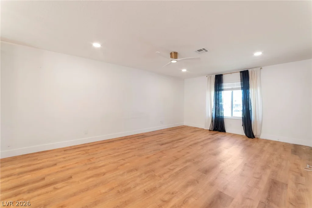 640 Summerland, Henderson, NV 89002