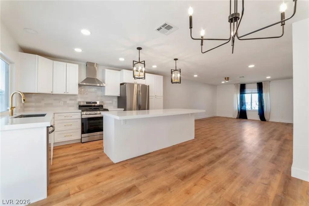 640 Summerland, Henderson, NV 89002