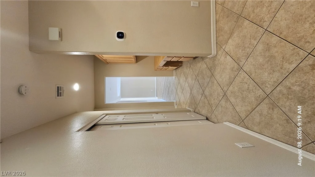 7603 Kenwood Hills, Las Vegas, NV 89131