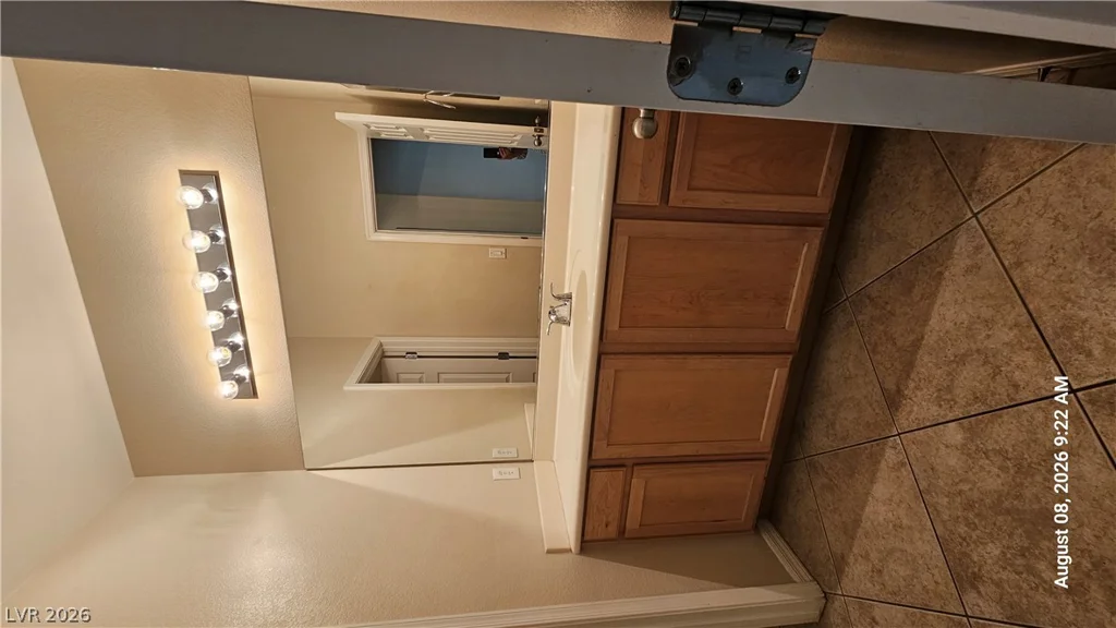 7603 Kenwood Hills, Las Vegas, NV 89131