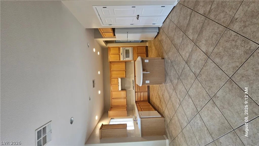 7603 Kenwood Hills, Las Vegas, NV 89131