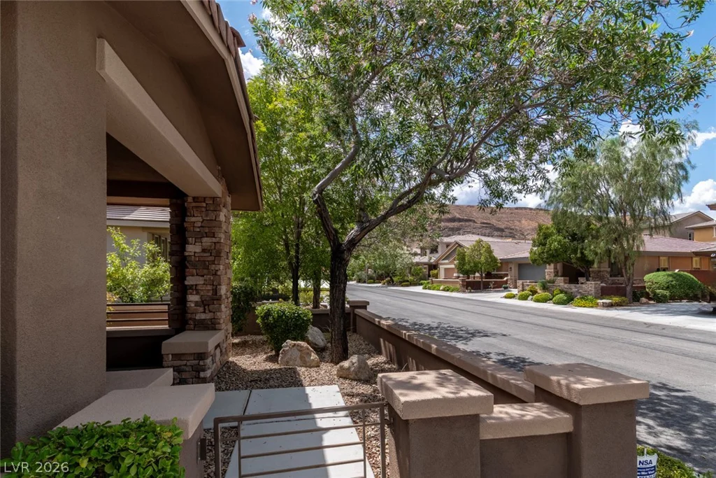 10561 Tranquil Glade, Las Vegas, NV 89135