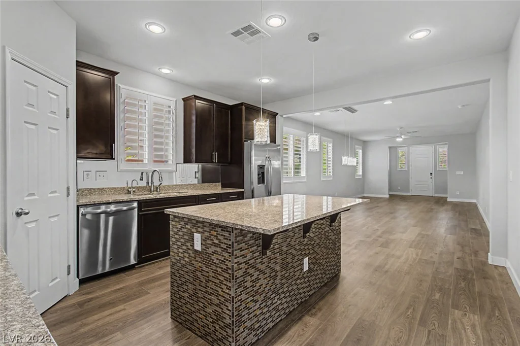10561 Tranquil Glade, Las Vegas, NV 89135