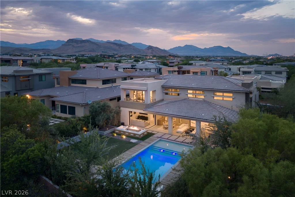 27 Cranberry Cove, Las Vegas, NV 89135