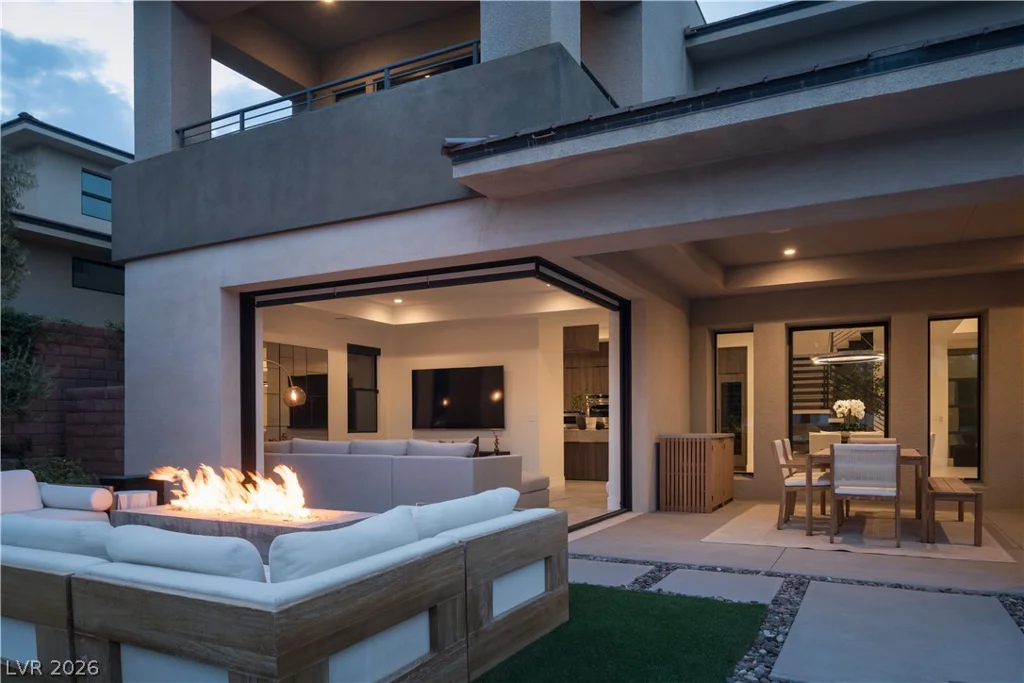 27 Cranberry Cove, Las Vegas, NV 89135