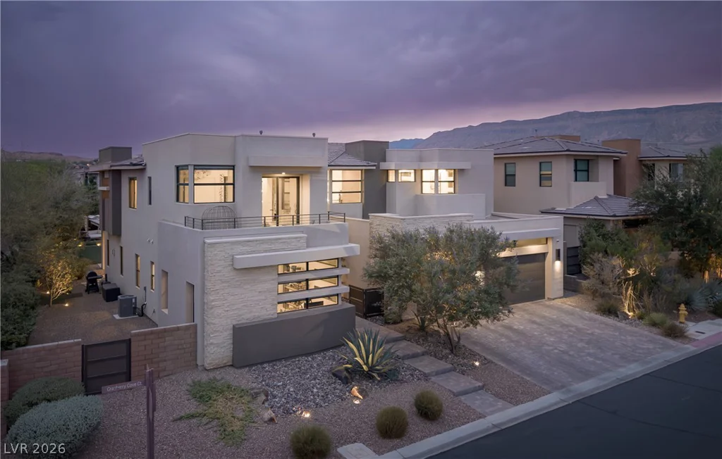 27 Cranberry Cove, Las Vegas, NV 89135