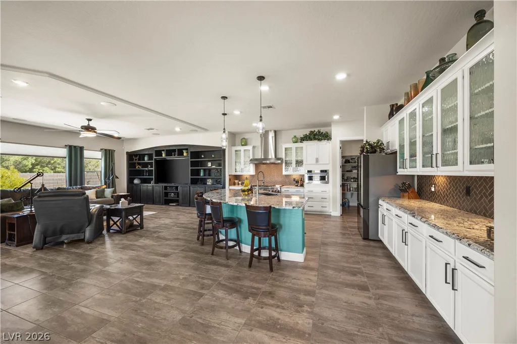 7758 Aztec Sandstone, Las Vegas, NV 89131