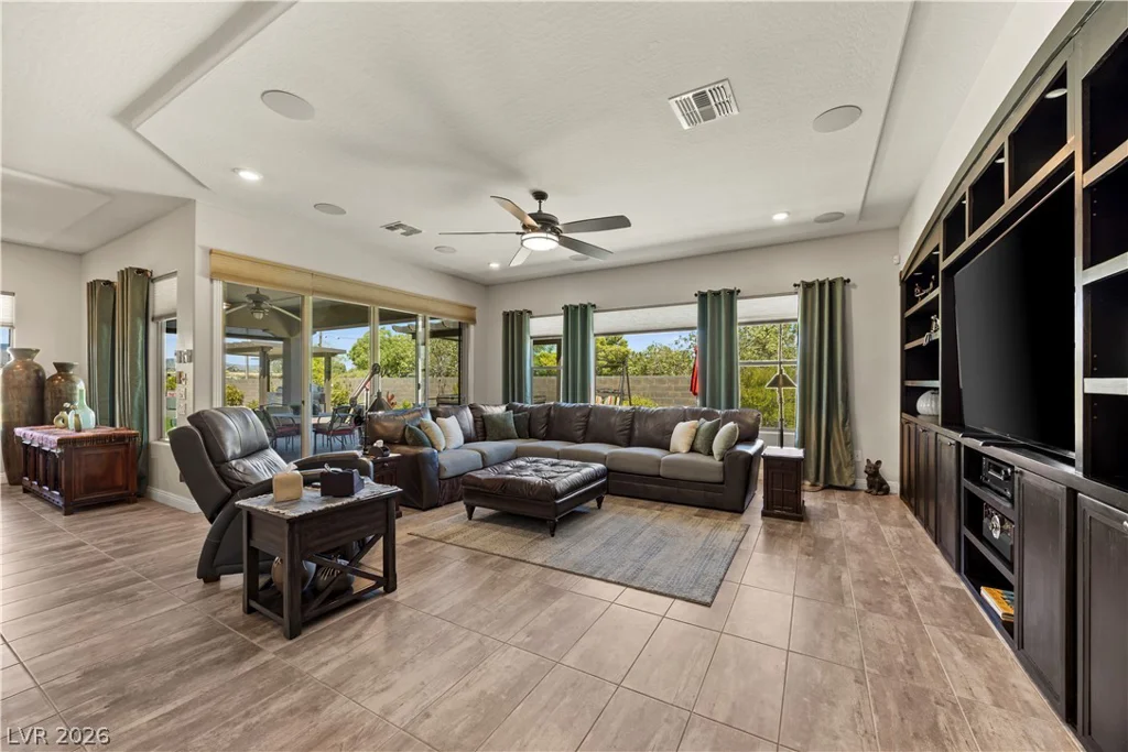 7758 Aztec Sandstone, Las Vegas, NV 89131