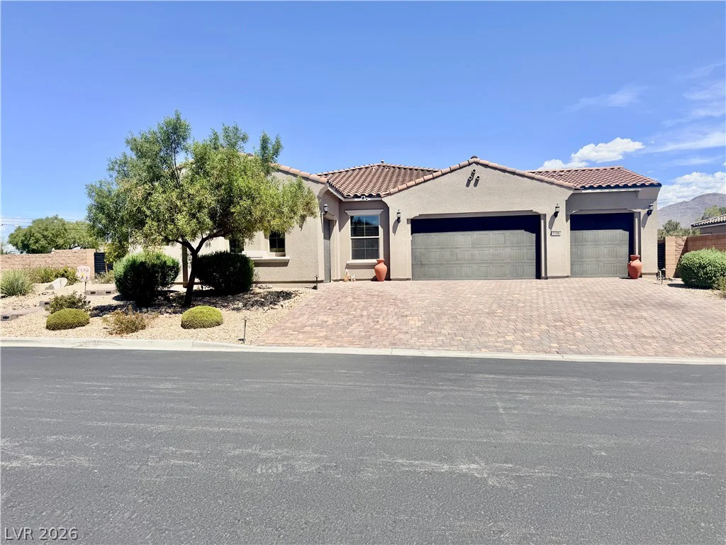 7758 Aztec Sandstone, Las Vegas, NV 89131