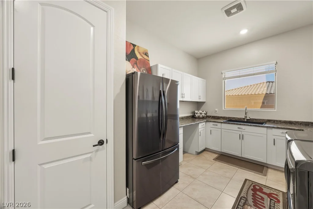 7758 Aztec Sandstone, Las Vegas, NV 89131