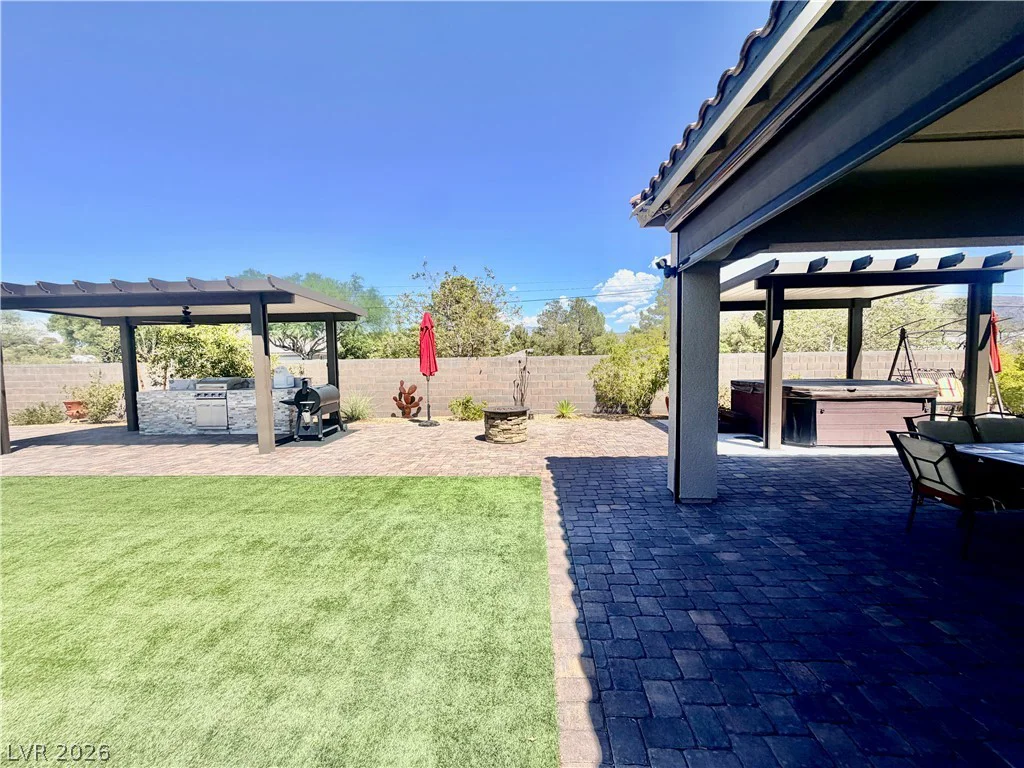 7758 Aztec Sandstone, Las Vegas, NV 89131