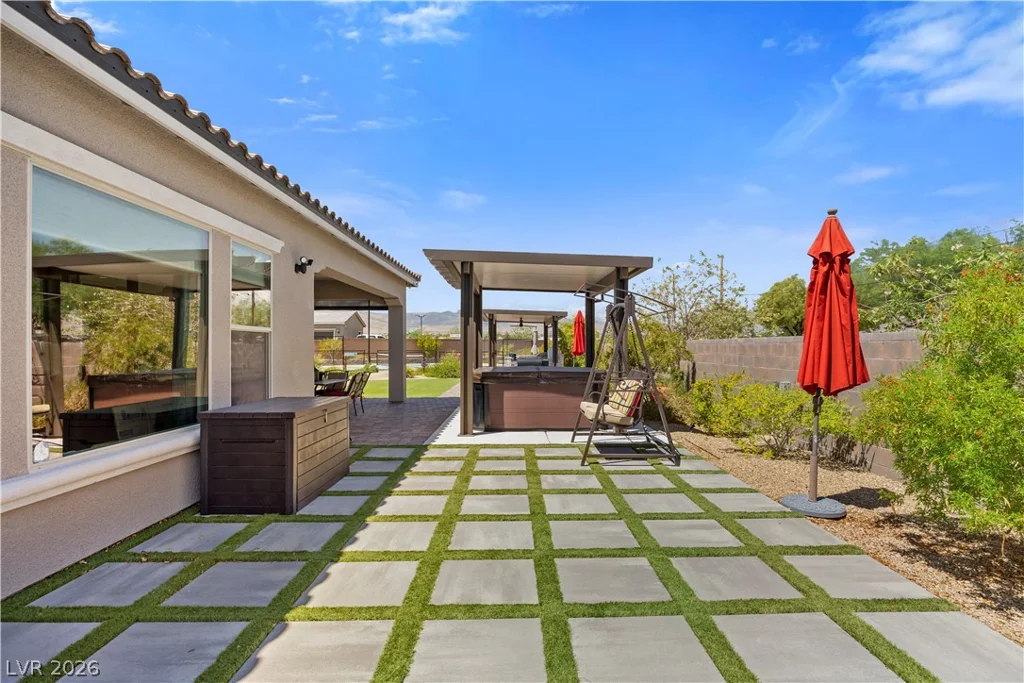7758 Aztec Sandstone, Las Vegas, NV 89131