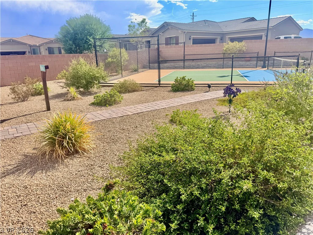 7758 Aztec Sandstone, Las Vegas, NV 89131