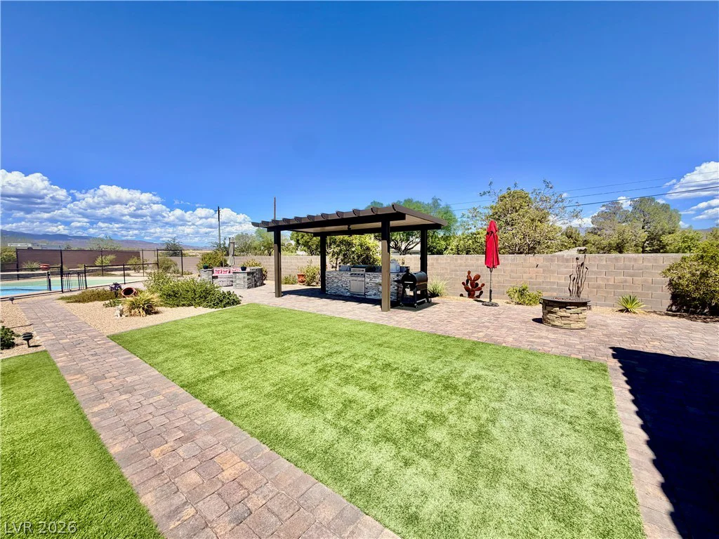 7758 Aztec Sandstone, Las Vegas, NV 89131