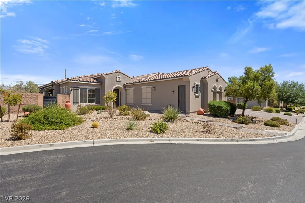 7758 Aztec Sandstone, Las Vegas, NV 89131