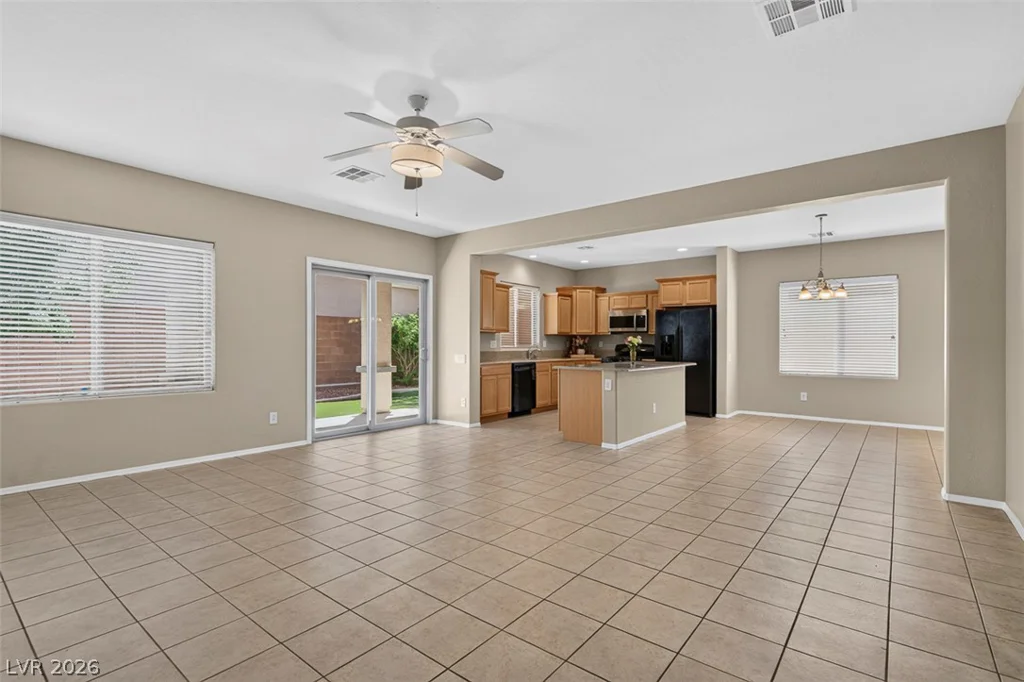 10721 Arusha, Las Vegas, NV 89166