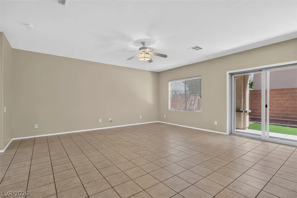 10721 Arusha, Las Vegas, NV 89166