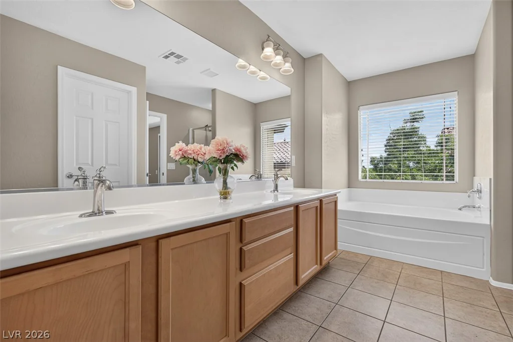 10721 Arusha, Las Vegas, NV 89166