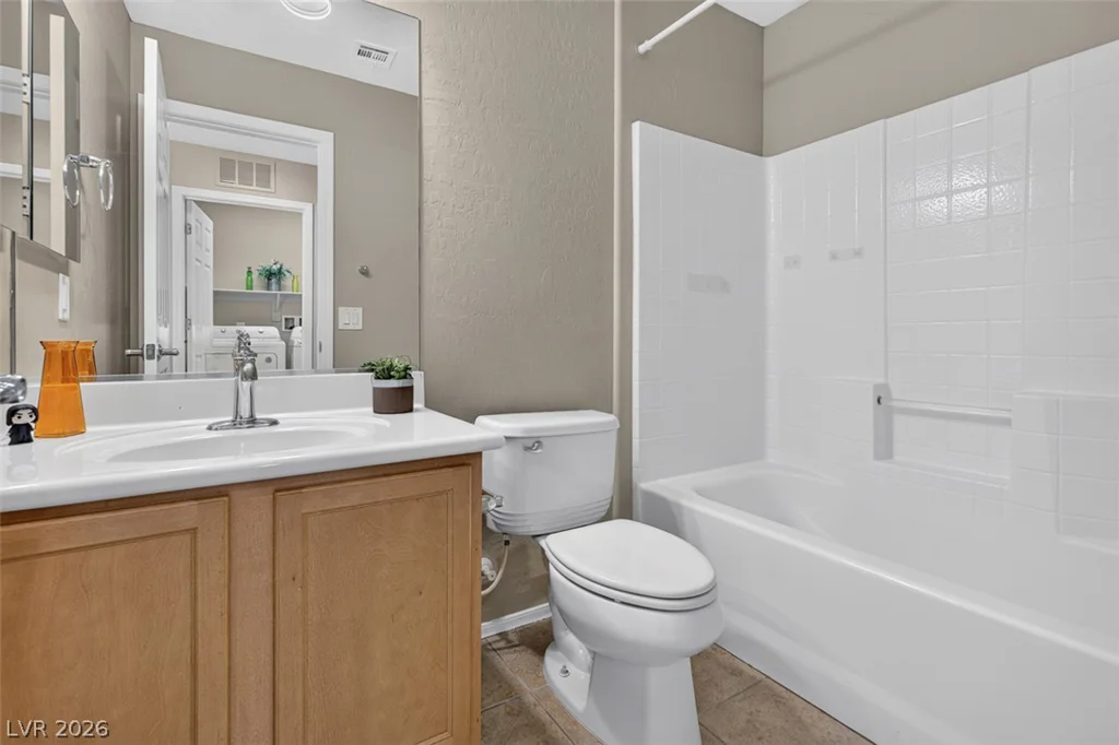 10721 Arusha, Las Vegas, NV 89166