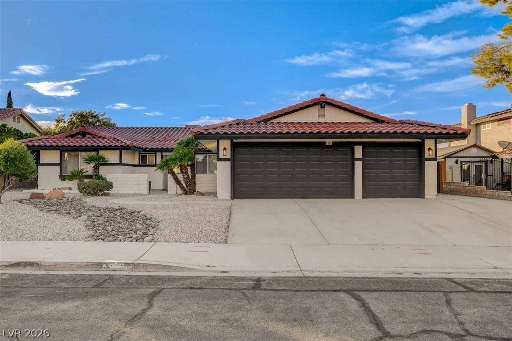 8904 Pesaro, Las Vegas, NV 89117