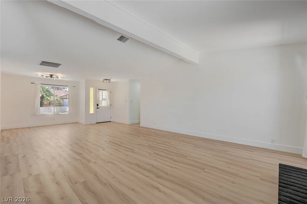 8904 Pesaro, Las Vegas, NV 89117