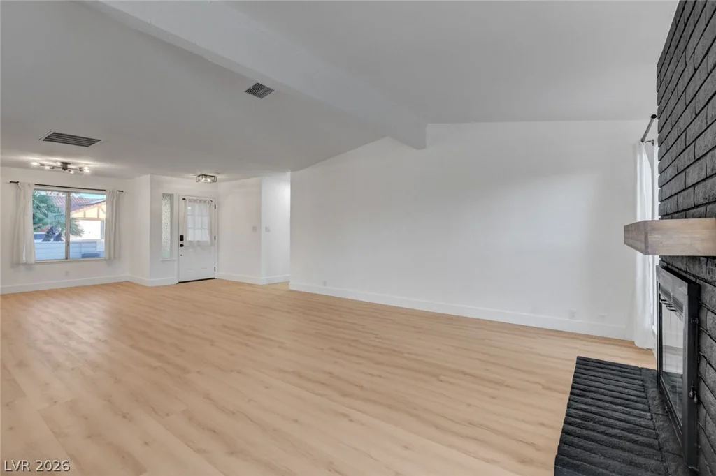 8904 Pesaro, Las Vegas, NV 89117