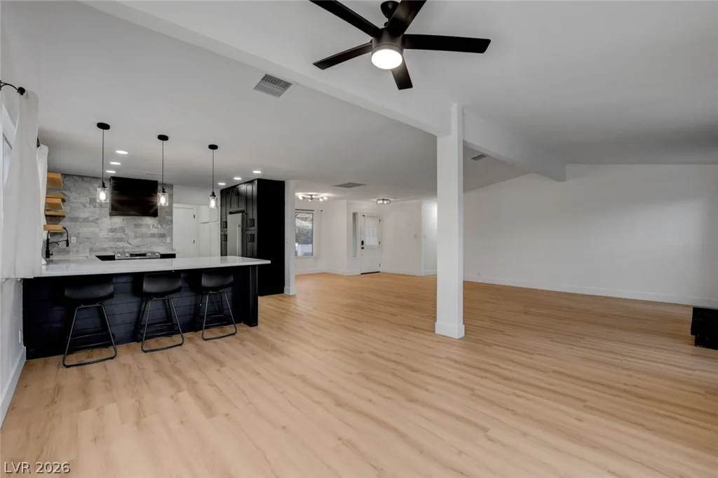 8904 Pesaro, Las Vegas, NV 89117