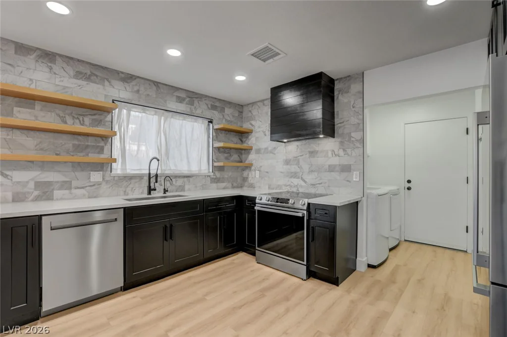 8904 Pesaro, Las Vegas, NV 89117