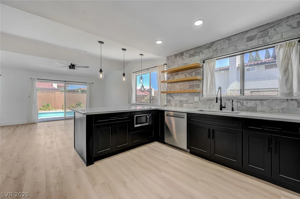 8904 Pesaro, Las Vegas, NV 89117