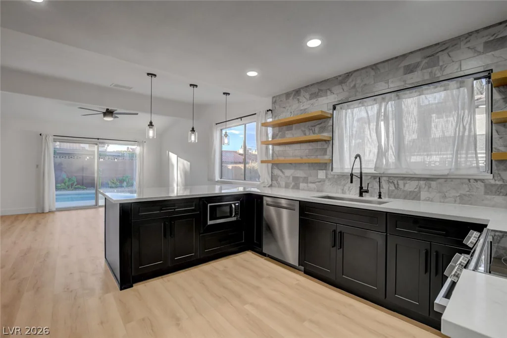 8904 Pesaro, Las Vegas, NV 89117