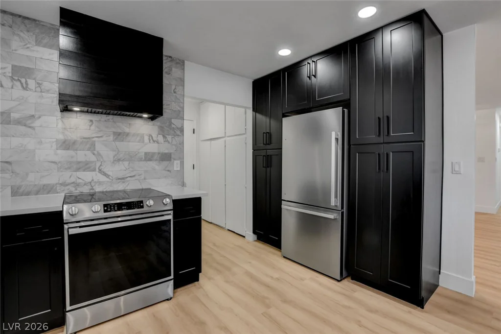 8904 Pesaro, Las Vegas, NV 89117