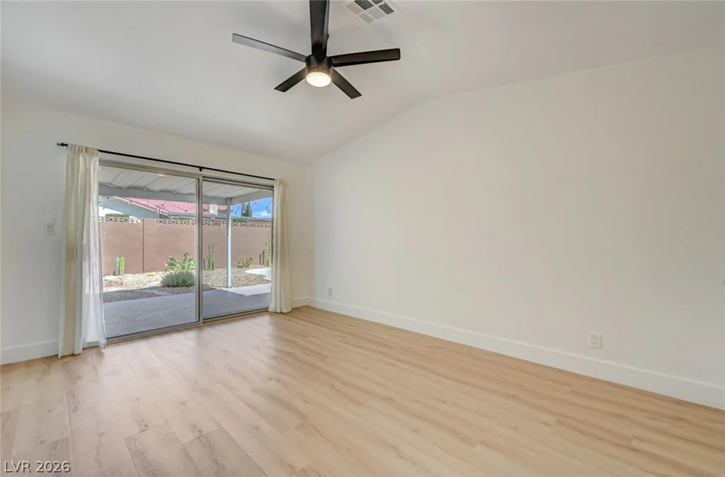 8904 Pesaro, Las Vegas, NV 89117