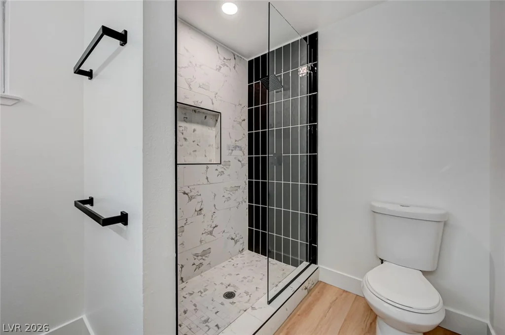 8904 Pesaro, Las Vegas, NV 89117