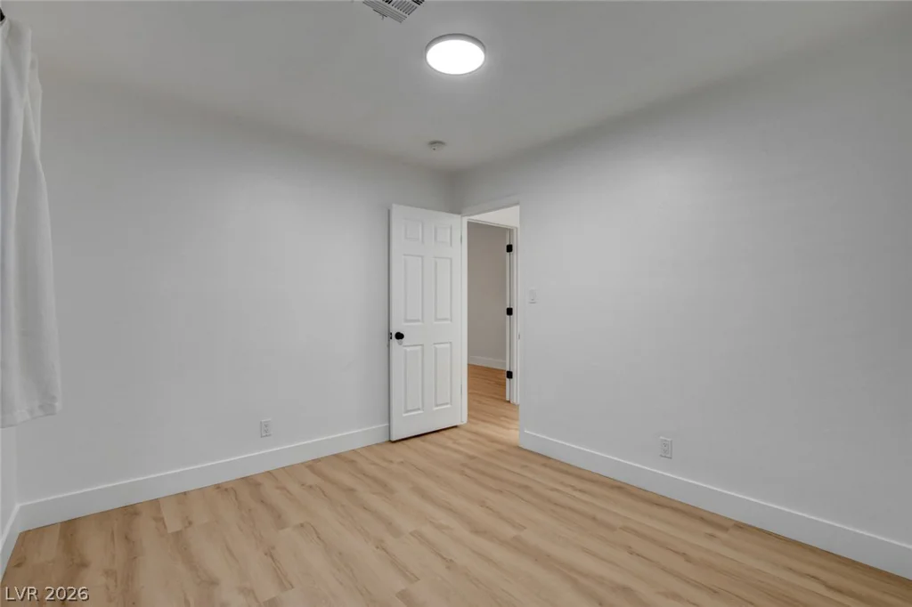 8904 Pesaro, Las Vegas, NV 89117