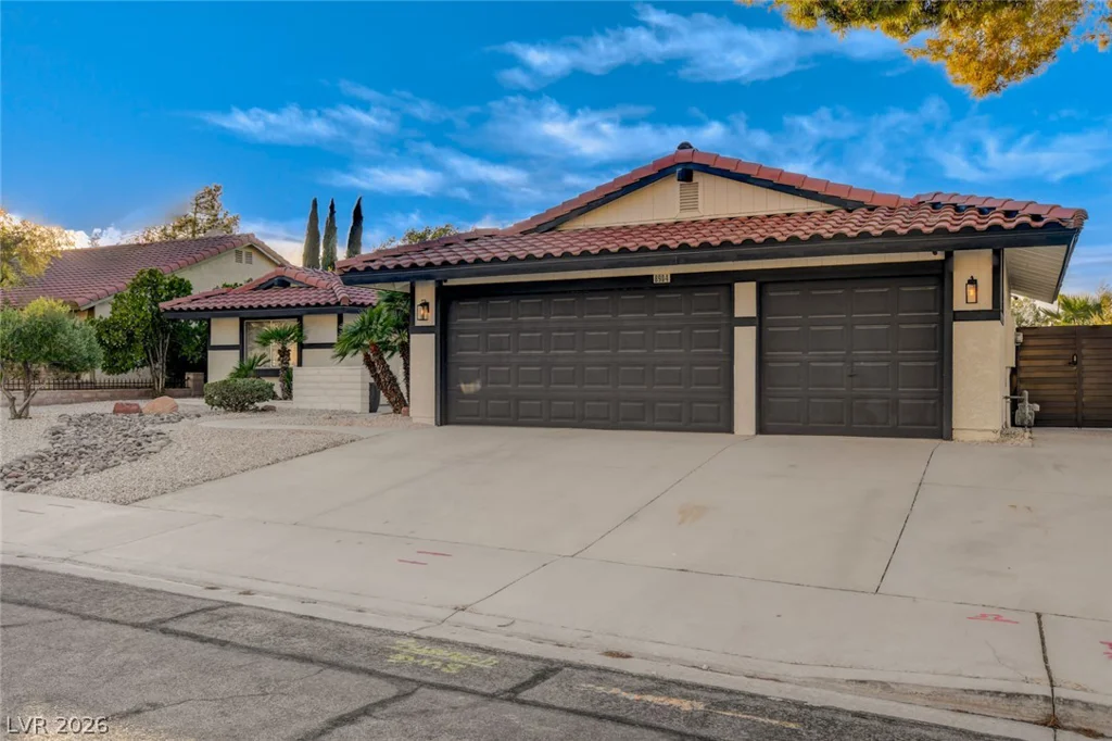 8904 Pesaro, Las Vegas, NV 89117