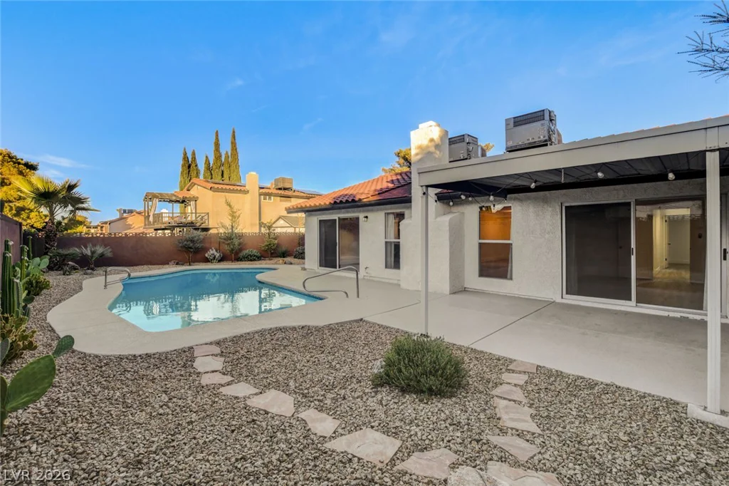 8904 Pesaro, Las Vegas, NV 89117
