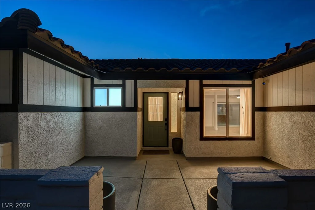 8904 Pesaro, Las Vegas, NV 89117