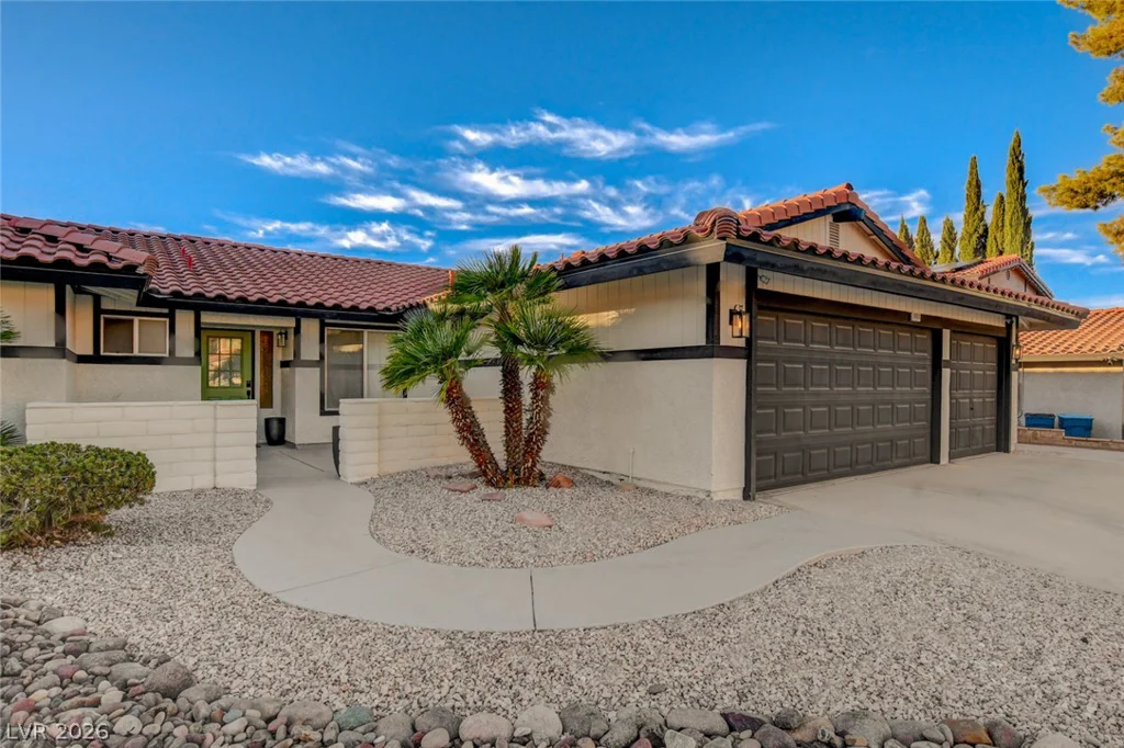 8904 Pesaro, Las Vegas, NV 89117