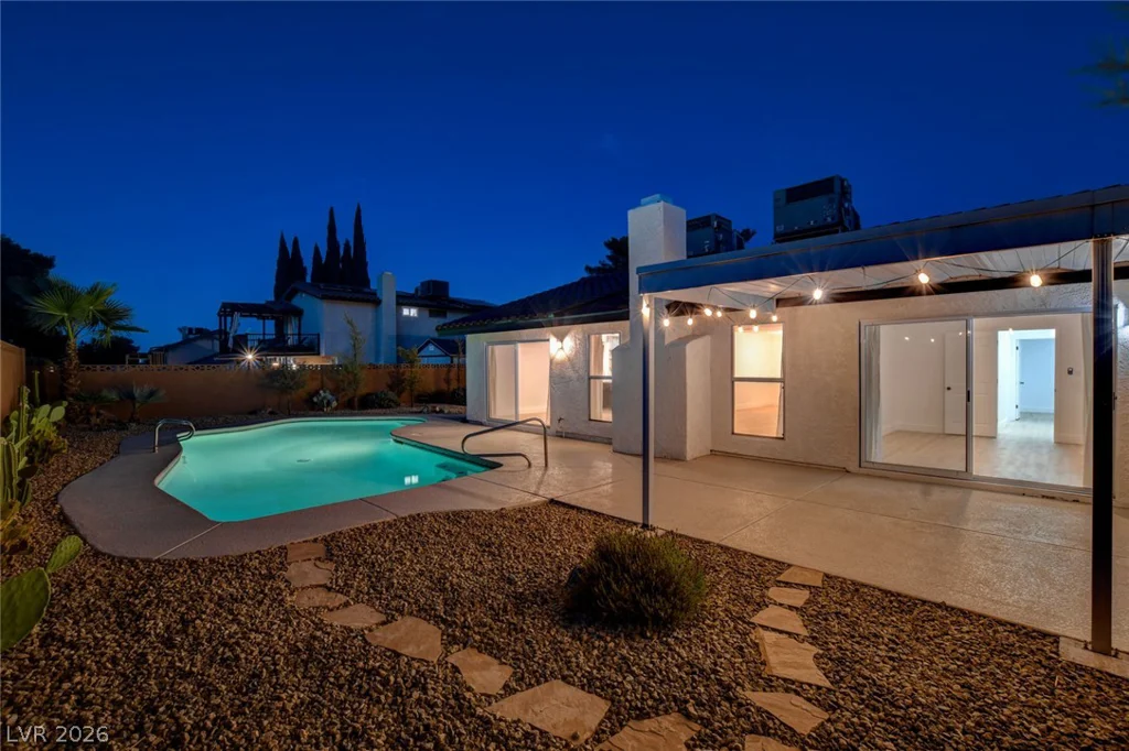 8904 Pesaro, Las Vegas, NV 89117