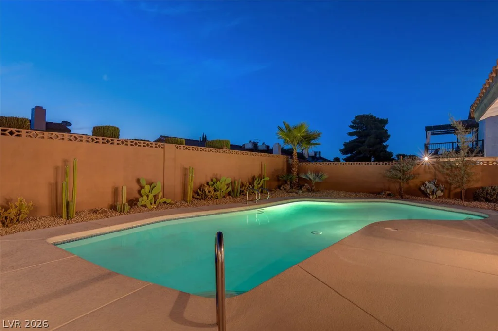 8904 Pesaro, Las Vegas, NV 89117