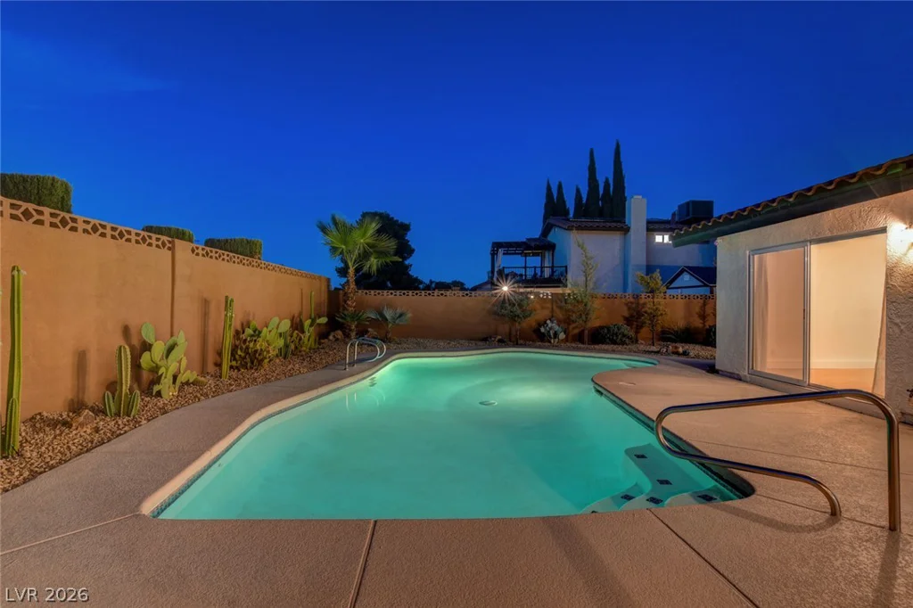 8904 Pesaro, Las Vegas, NV 89117