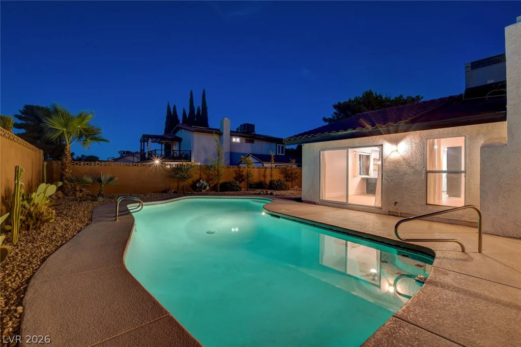 8904 Pesaro, Las Vegas, NV 89117