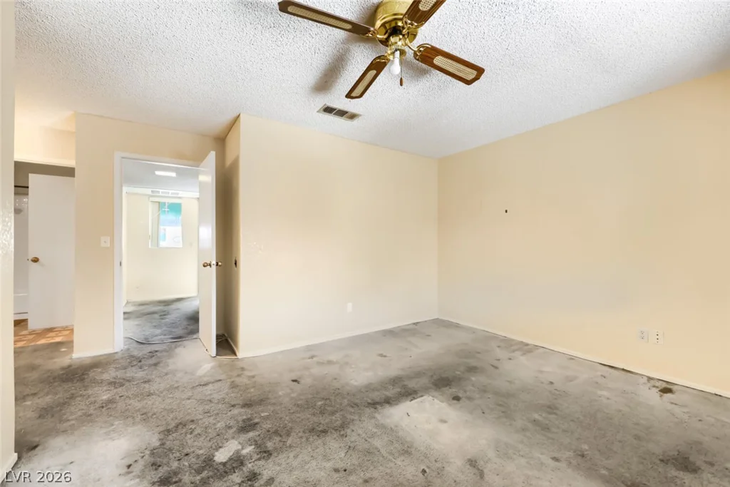 6750 Del Rey, Las Vegas, NV 89146