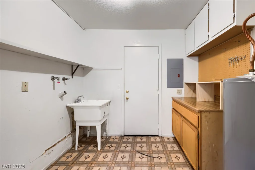 6750 Del Rey, Las Vegas, NV 89146