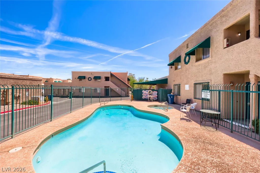 6750 Del Rey, Las Vegas, NV 89146