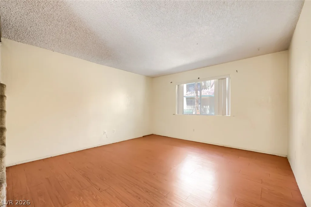 6750 Del Rey, Las Vegas, NV 89146