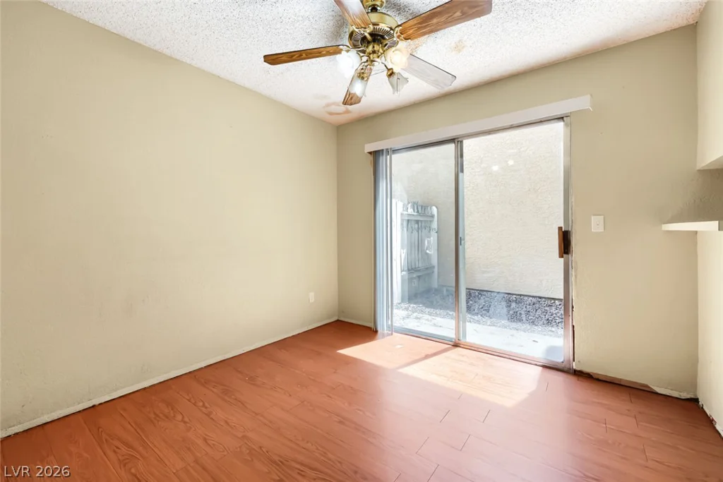 6750 Del Rey, Las Vegas, NV 89146