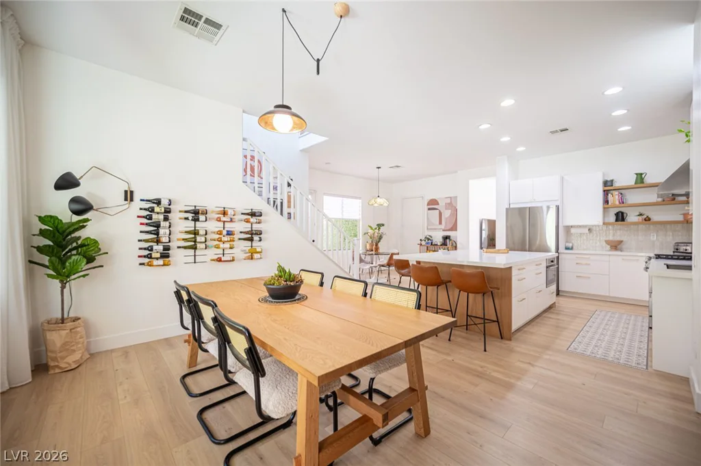 331 Dartmouth Hills, Las Vegas, NV 89138